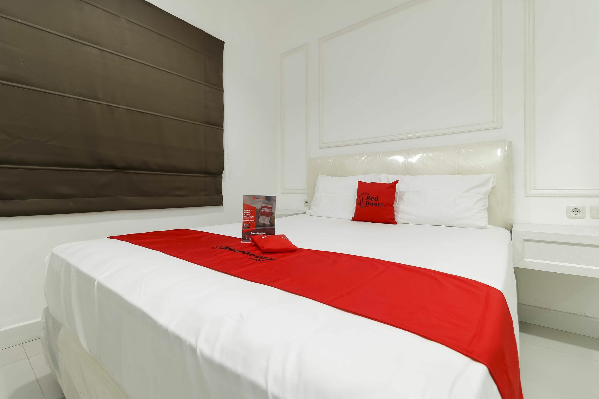Reddoorz Plus @ Setiabudi Barat Jakarta Buitenkant foto
