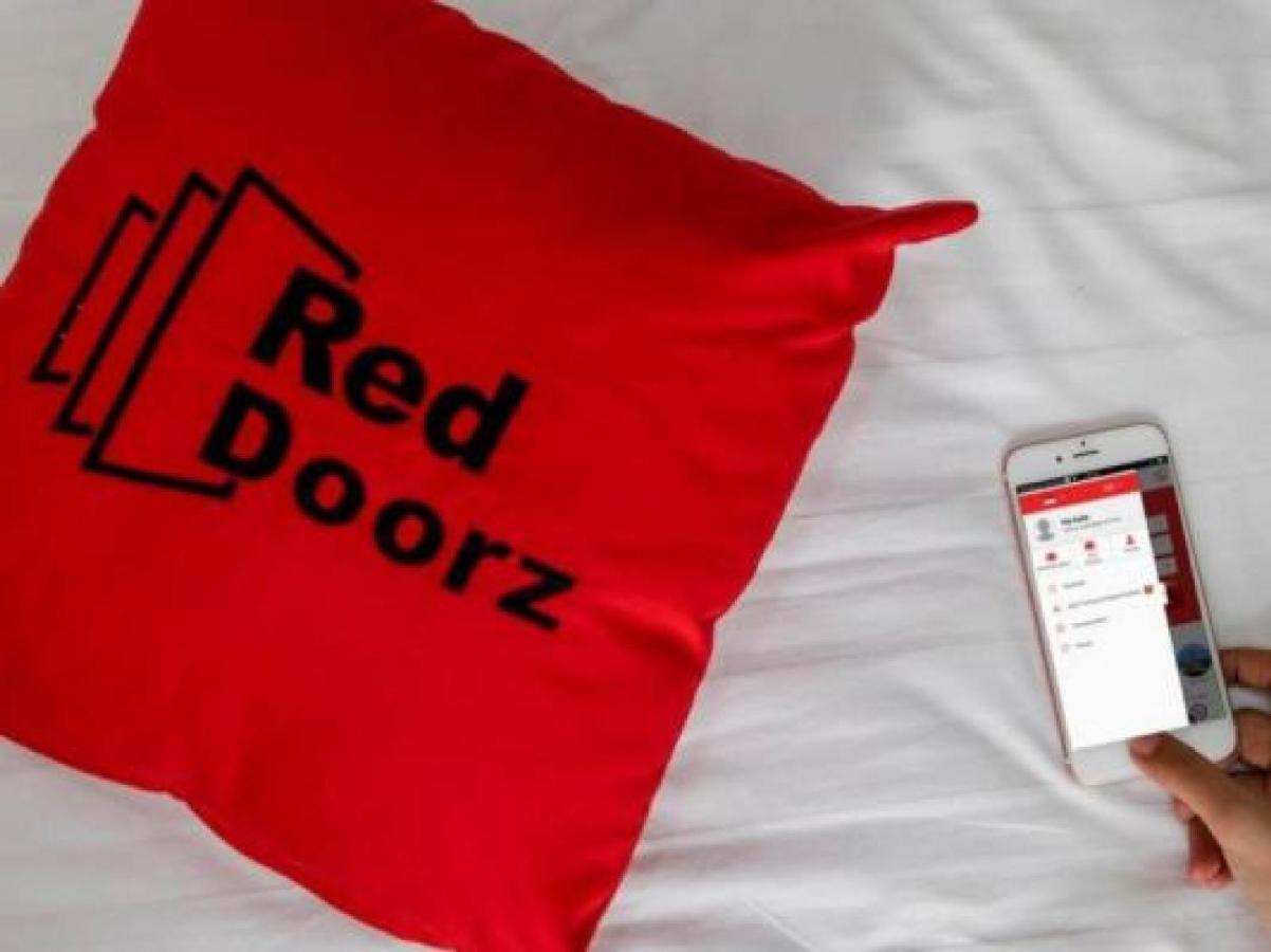Reddoorz Plus @ Setiabudi Barat Jakarta Buitenkant foto